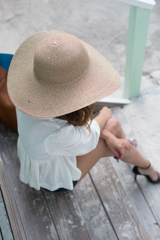 beach vacation hat