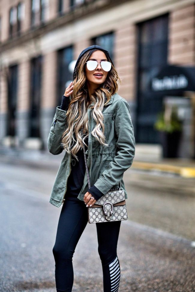 mn fashion blogger mia mia mine wearing a gapfactory workout outfit and a gucci dionysus bag