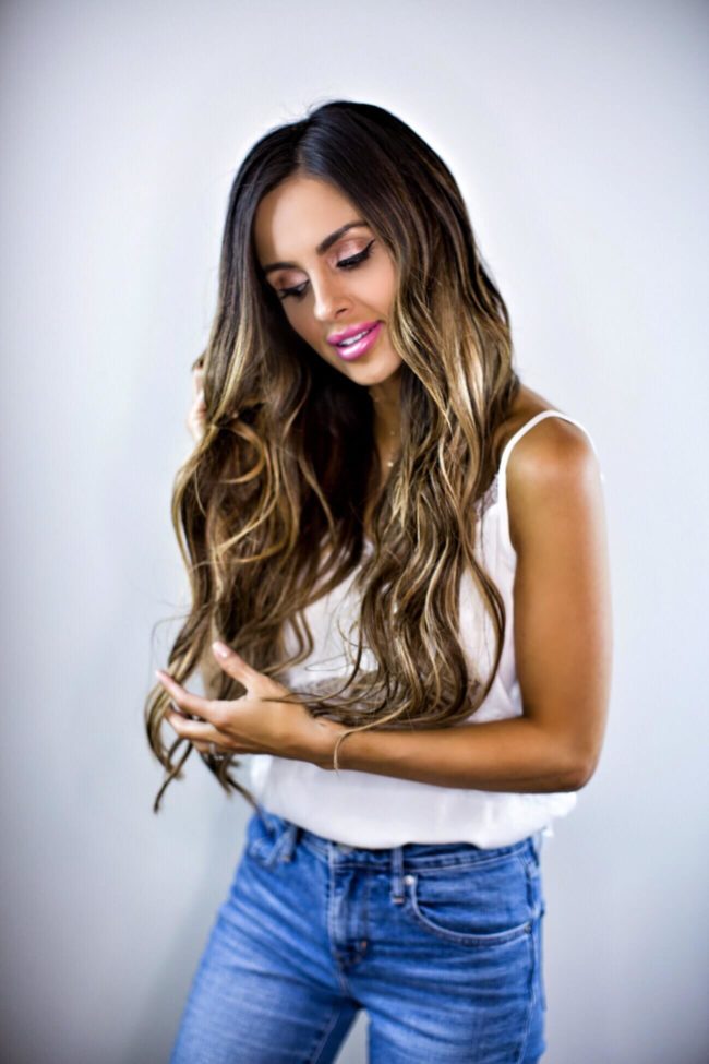 beauty blogger mia mia mine using living proof tbd styler
