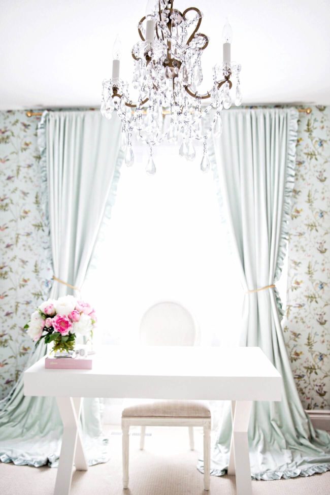 fashion blogger parisian office karastan carpet