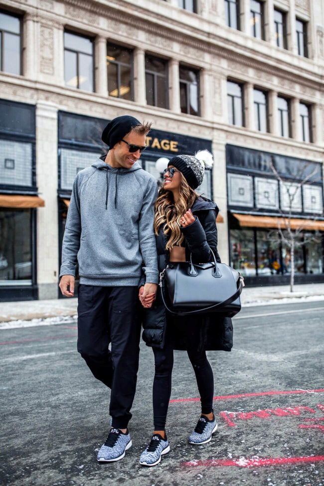 fashion blogger mia mia mine with husband phil thompson wearing lululemon for the holidays 2018