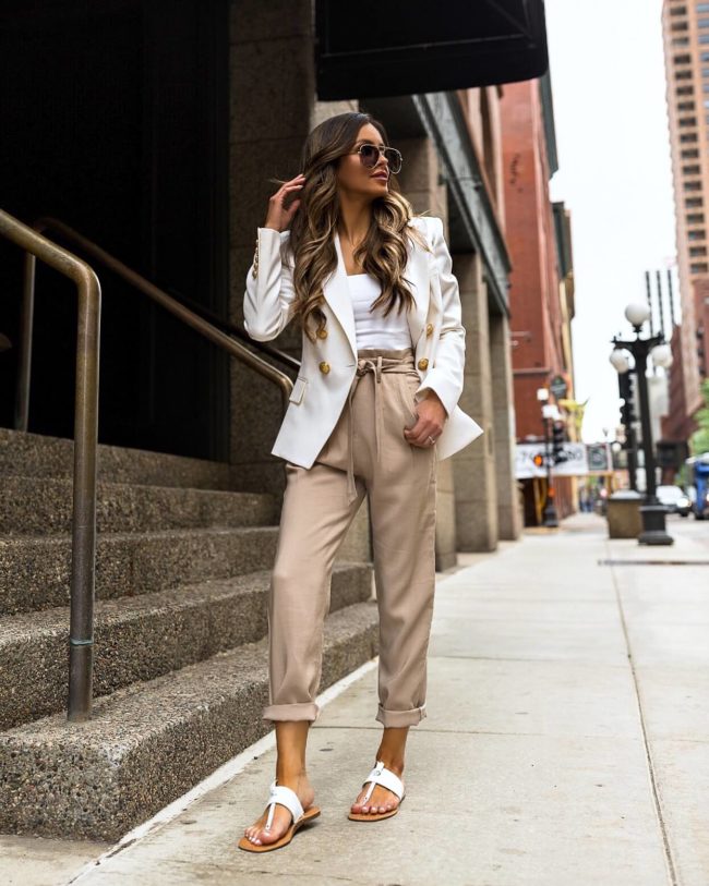 fashion blogger mia mia mine wearing DSW sandals for summer