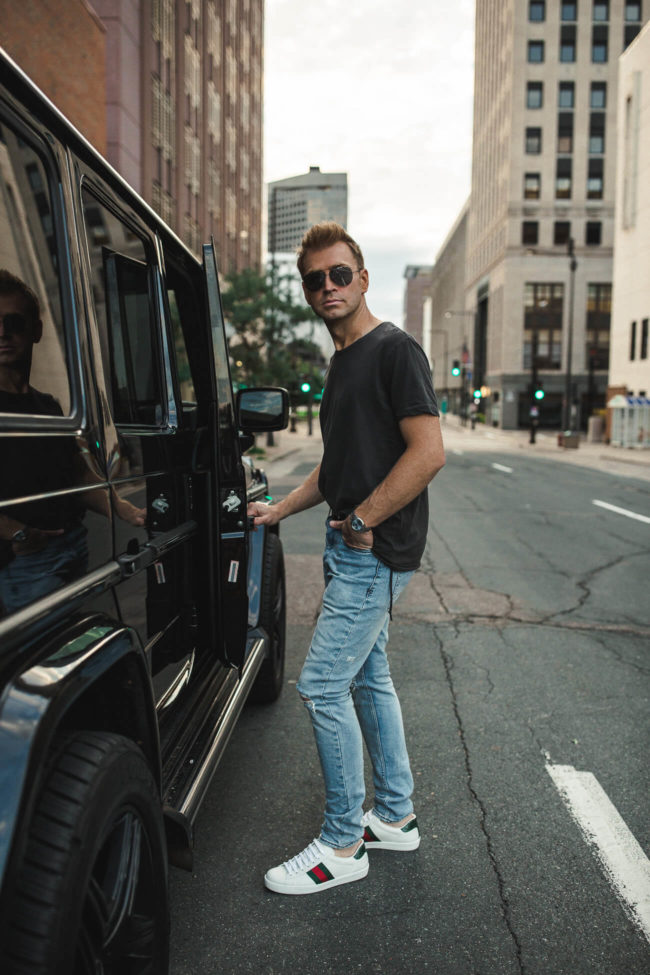 fashion blogger mia mia mine's husband phil thompson wearing nordstrom anniversary sale picks 2019