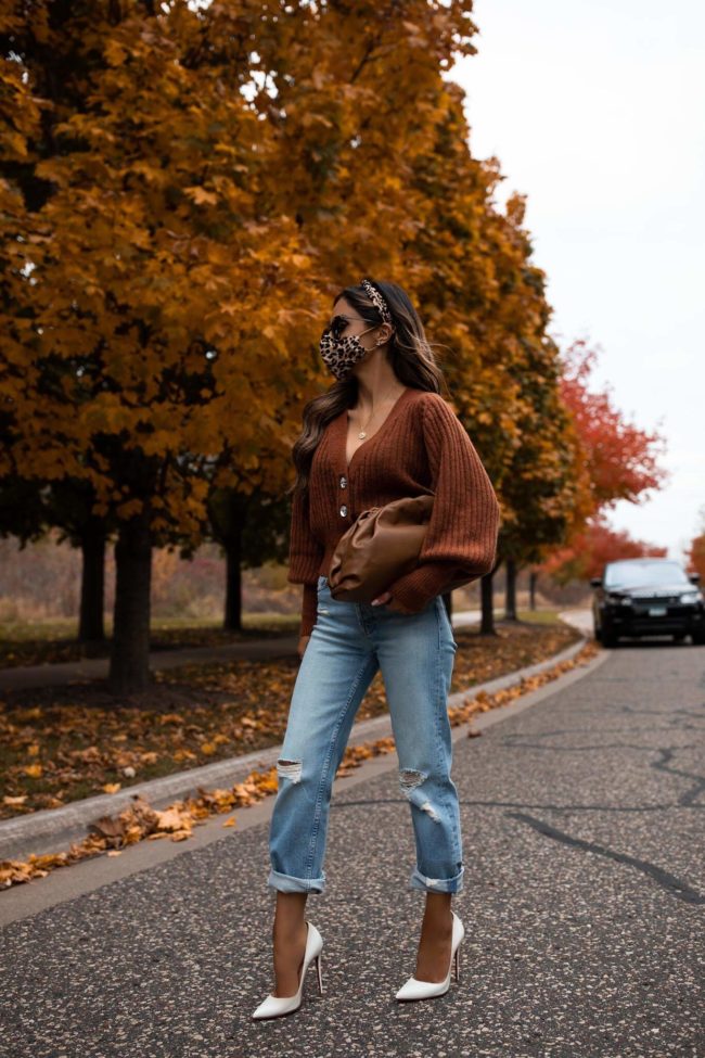fashion blogger wearing a face mask for fall