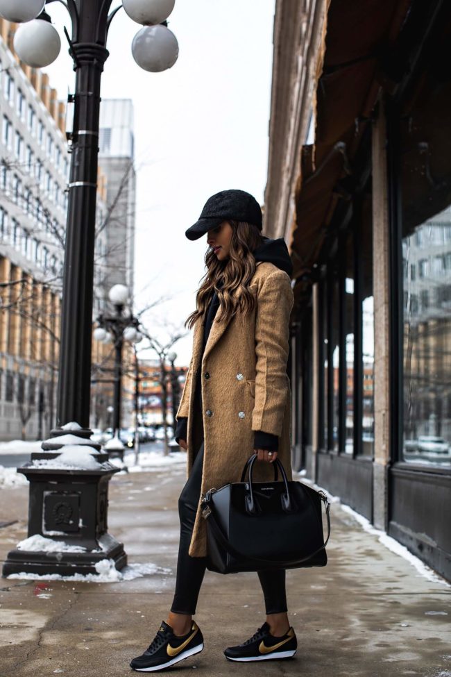fashion blogger mia mia mine wearing nike daybreak sneakers