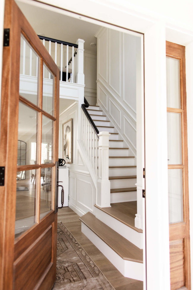 fashion blogger home entryway