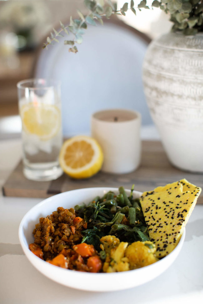 fashion blogger sakara review