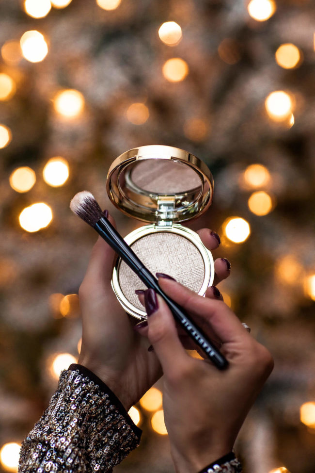 beauty blogger highlighter from beauty pie