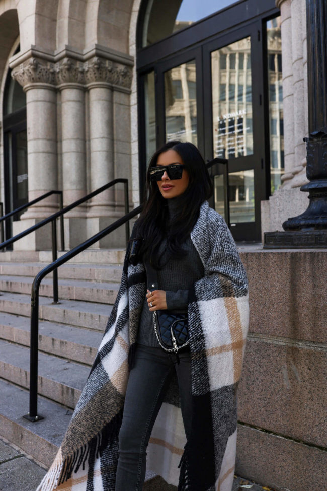 fashion blogger mia mia mine wearing a fall look from walmart fashion 