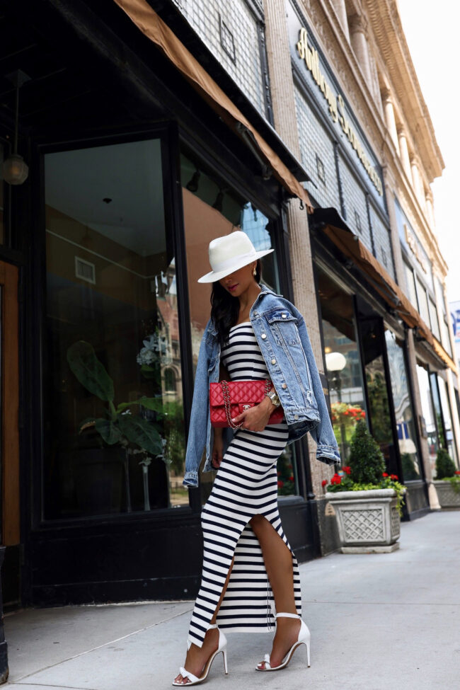 fashion blogger wearing a casual chic summer outfit