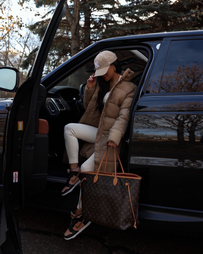 fashion blogger wearing a casual winter outfit from amazon