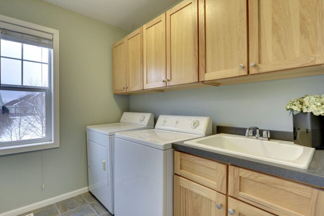 home blogger laundry room makeover transformation
