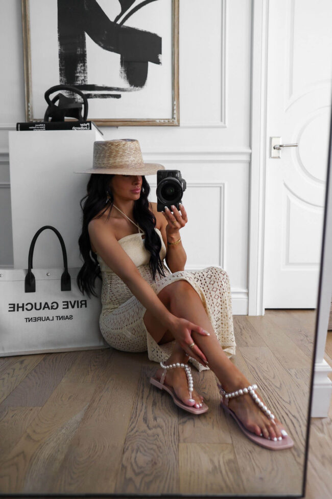 Fashion blogger wearing Jeffrey Campbell Pearlesque Pearl sandals
