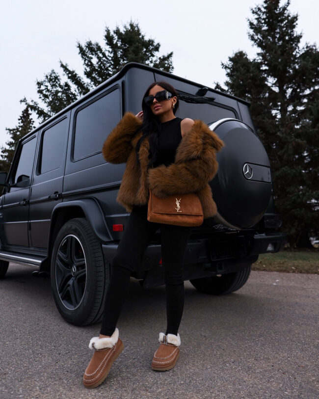 fashion blogger mia mia mine wearing a cozy winter outfit from nordstrom