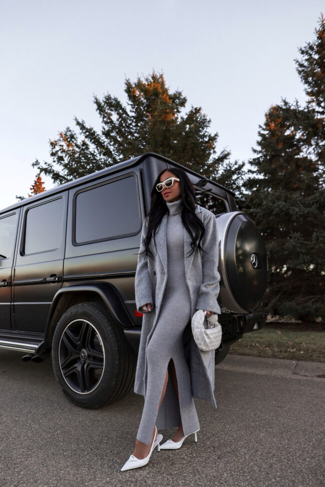 fashion blogger wearing a tonal gray outfit for winter