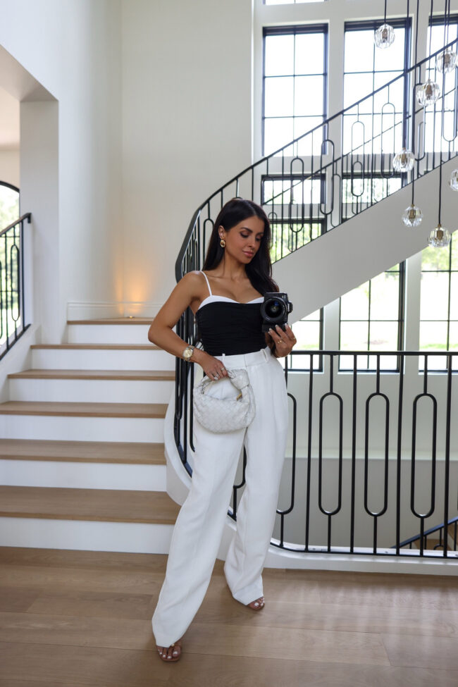 brunette fashion blogger wearing a neutral summer outfit from nordstrom